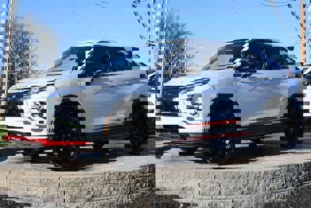 Used 2024 Mitsubishi Eclipse Cross AWD image 1