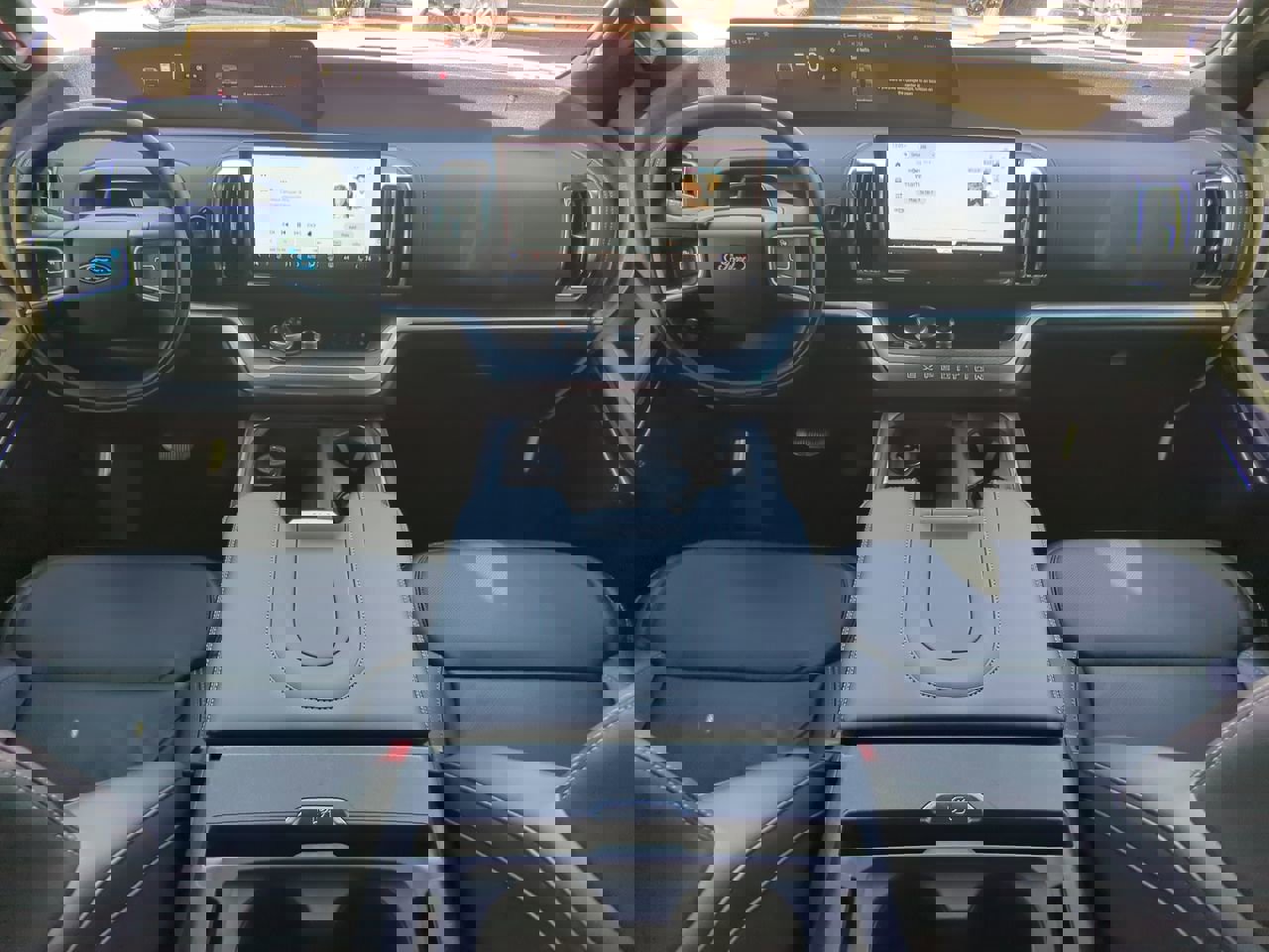 Certified 2025 Ford Expedition Max Platinum w/ Stealth Performance Package image 13