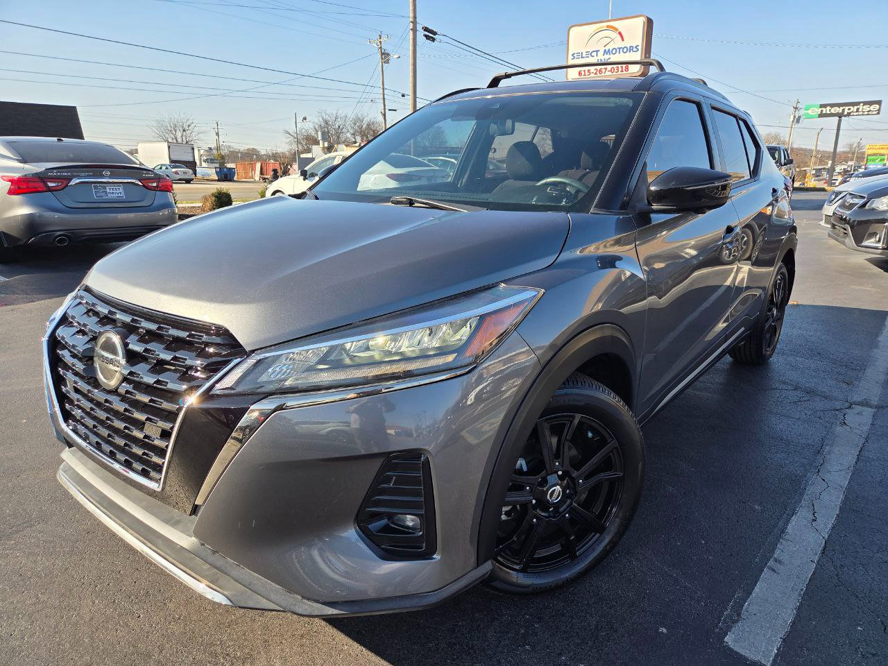 Used 2021 Nissan Kicks SR w/ Exterior Package image 2