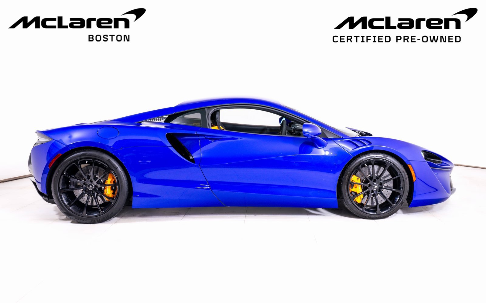 Used 2023 McLaren Artura image 6