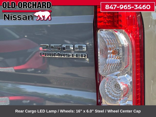 Used 2025 RAM ProMaster 2500 w/ Convenience Group FWD image 9