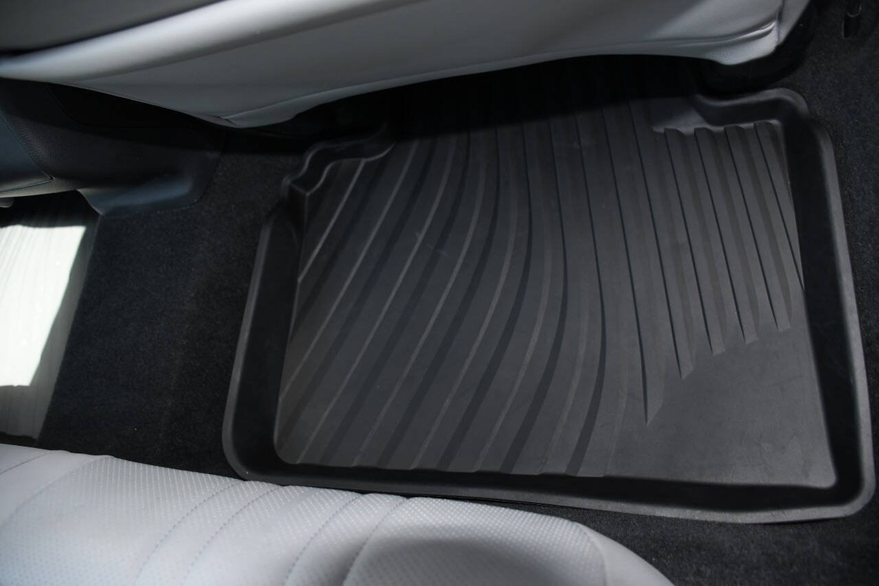 Used 2018 Honda Accord EX-L image 21