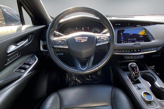 Used 2023 Cadillac XT4 Premium Luxury w/ Technology Package AWD/4WD image 4