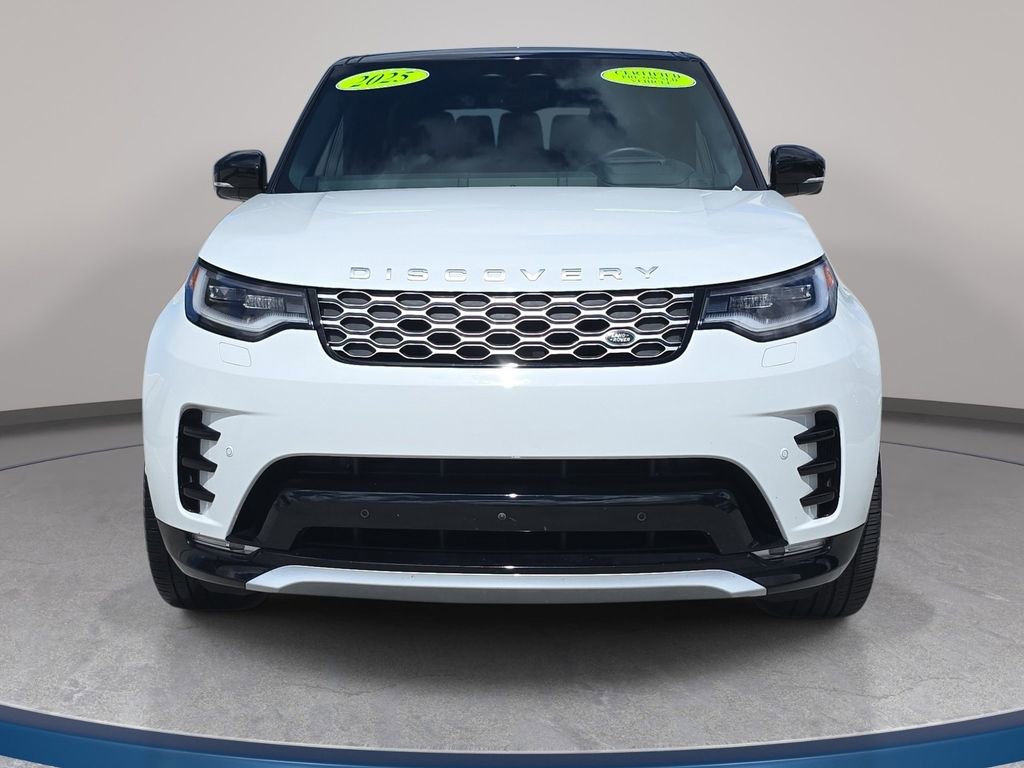Certified 2025 Land Rover Discovery Metropolitan Edition AWD/4WD image 2