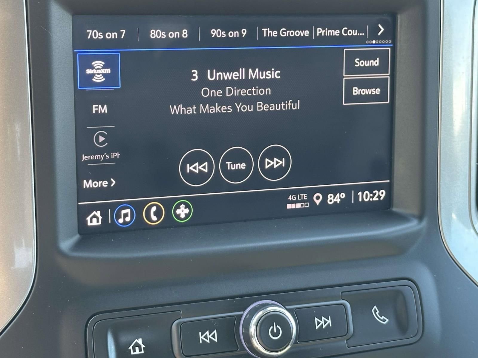 Certified 2024 Chevrolet Silverado 1500 Custom AWD/4WD image 10