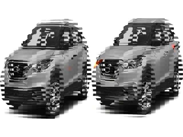 Used 2020 Nissan Kicks SV image 1