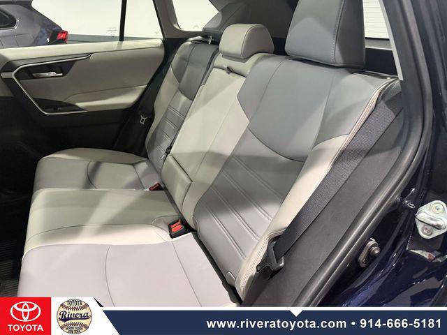 Certified 2022 Toyota RAV4 XLE Premium AWD/4WD image 15