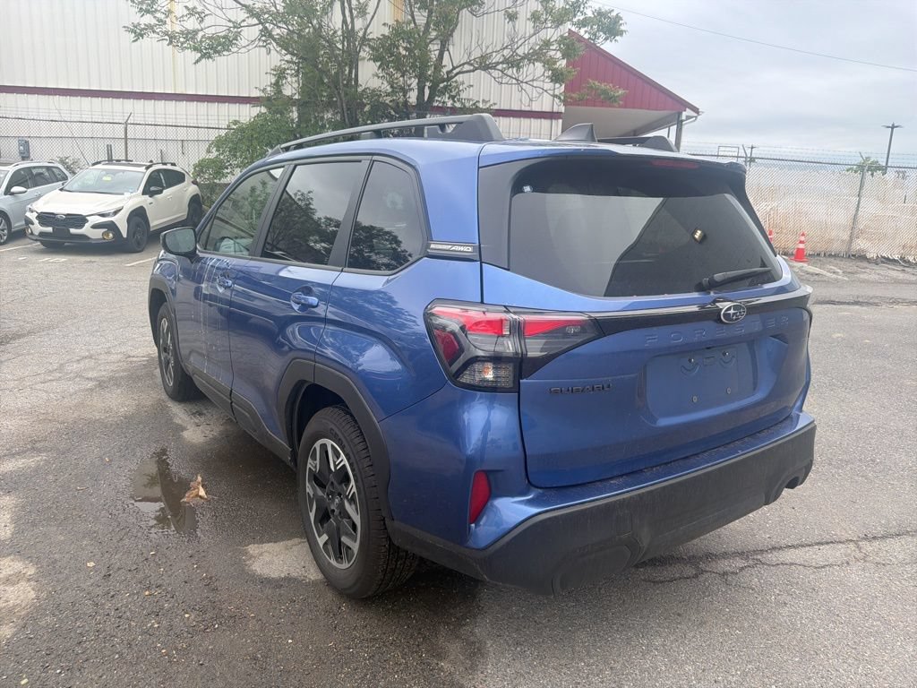 Used 2026 Subaru Forester Premium AWD/4WD image 5