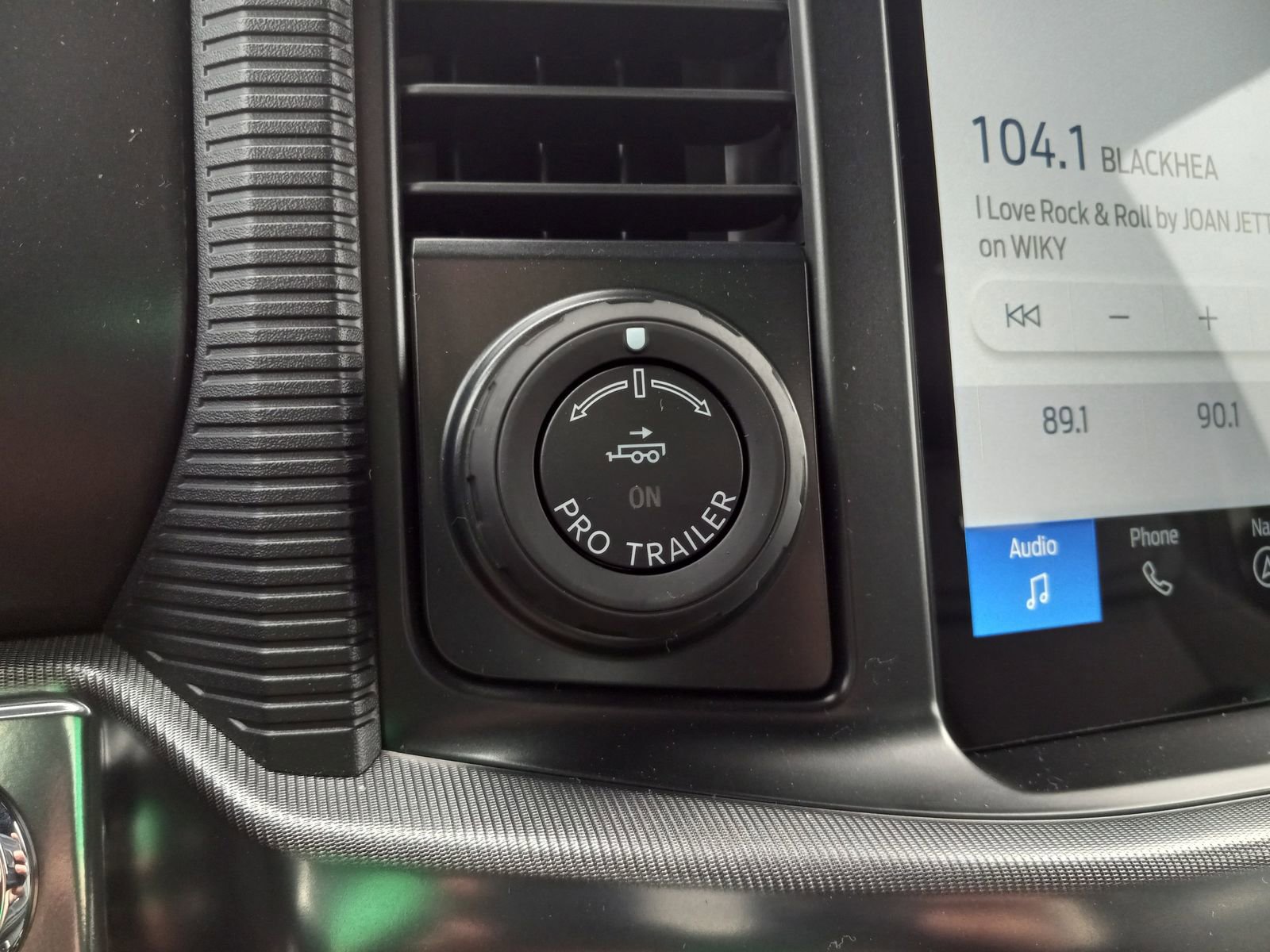 New 2025 Ford F150 Platinum w/ Equipment Group 702A High AWD/4WD image 23