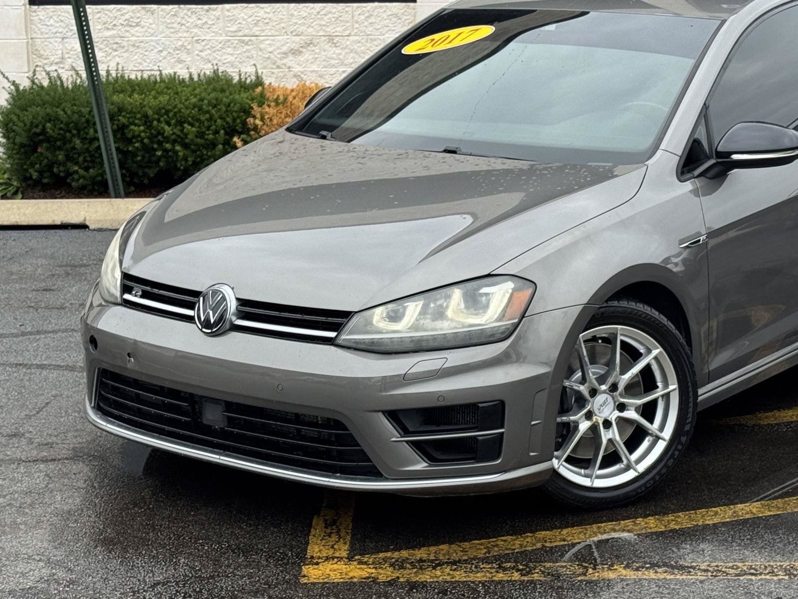 Used 2017 Volkswagen Golf R 4-Door AWD/4WD image 3