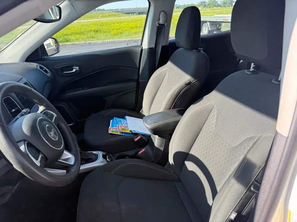 Used 2019 Jeep Compass Sport AWD/4WD image 11