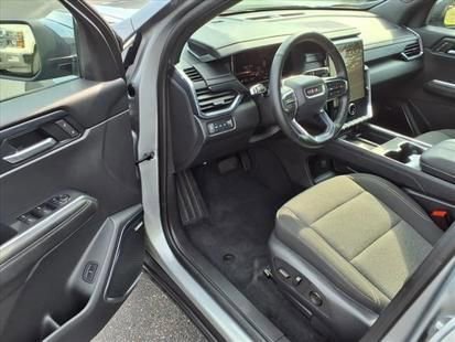 Used 2025 GMC Acadia Elevation image 30