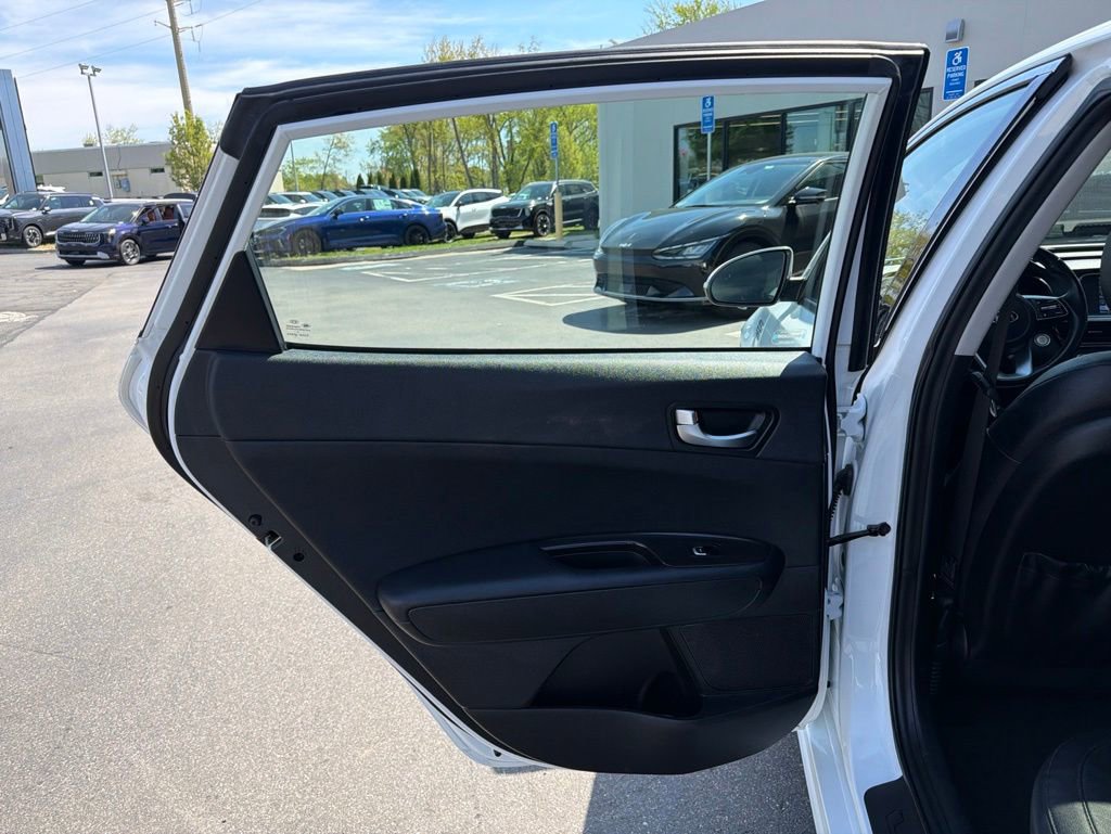 Used 2019 Kia Optima EX w/ EX Premium Package FWD image 15