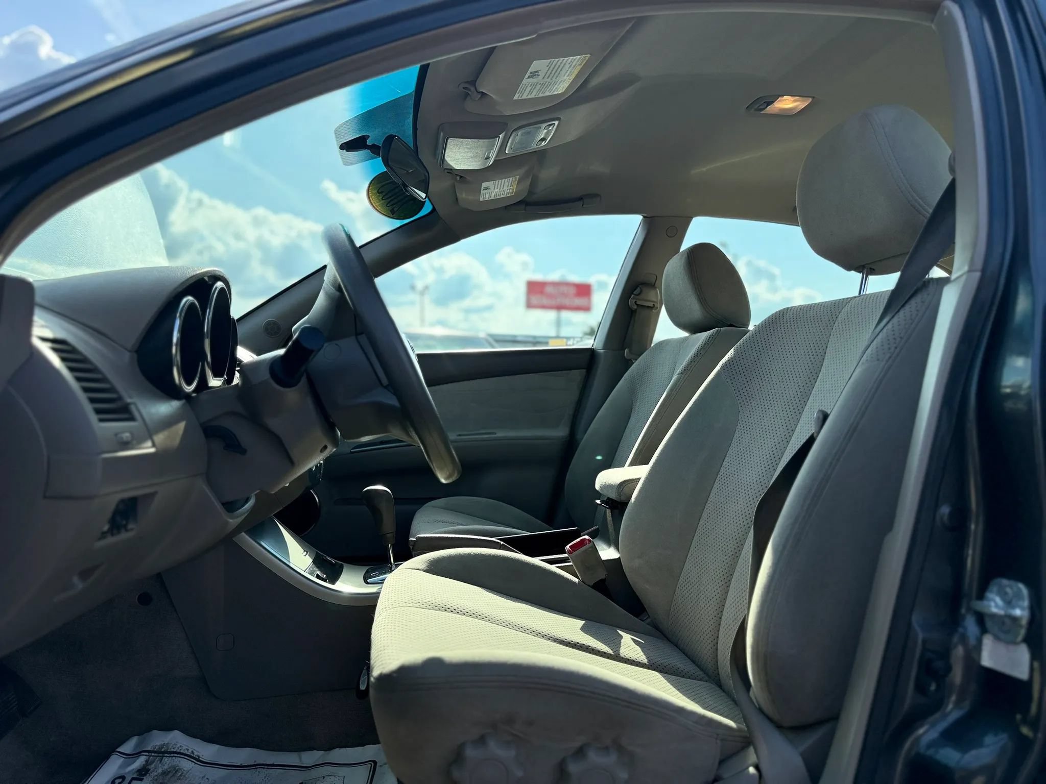 Used 2005 Nissan Altima 2.5 S w/ (S02) Side Airbags Pkg FWD image 18
