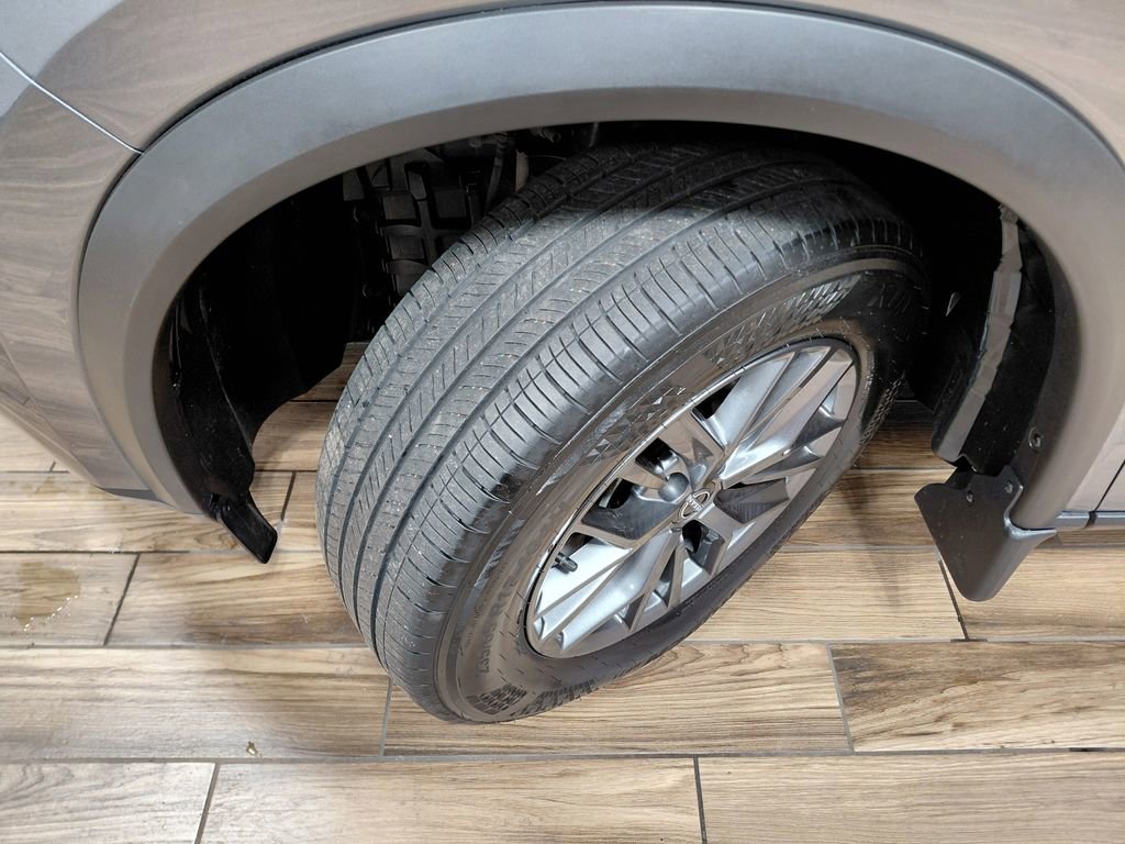 Used 2023 Nissan Rogue S image 16