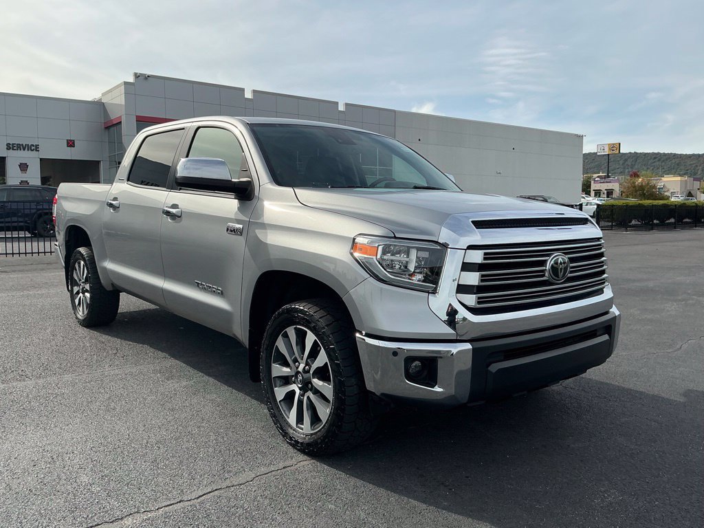 Used 2020 Toyota Tundra Limited w/ Limited Premium Package AWD/4WD image 3