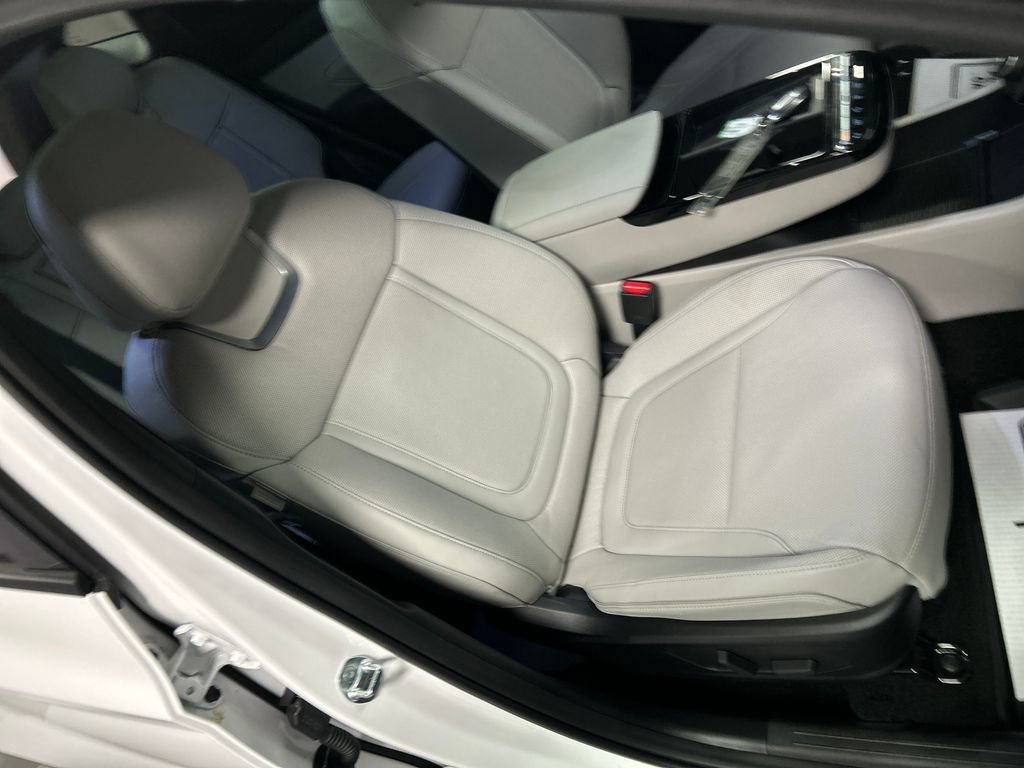 Used 2025 Hyundai Tucson Limited image 24