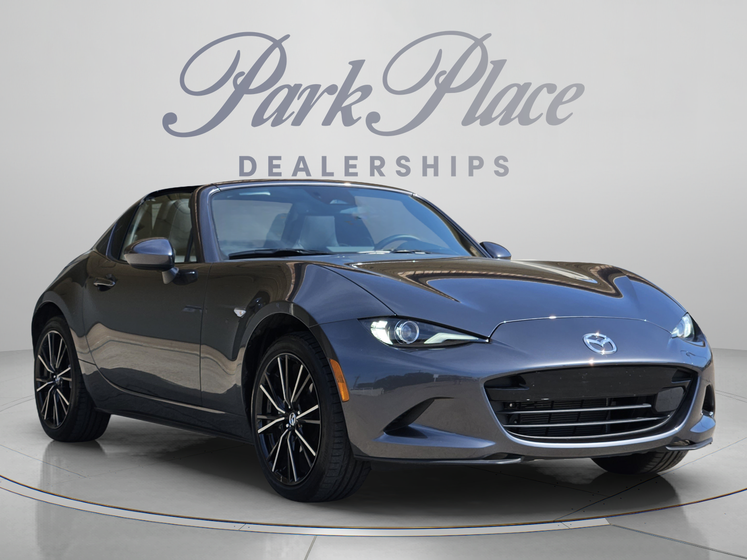 Used 2024 MAZDA MX-5 Miata RF Grand Touring RWD image 8