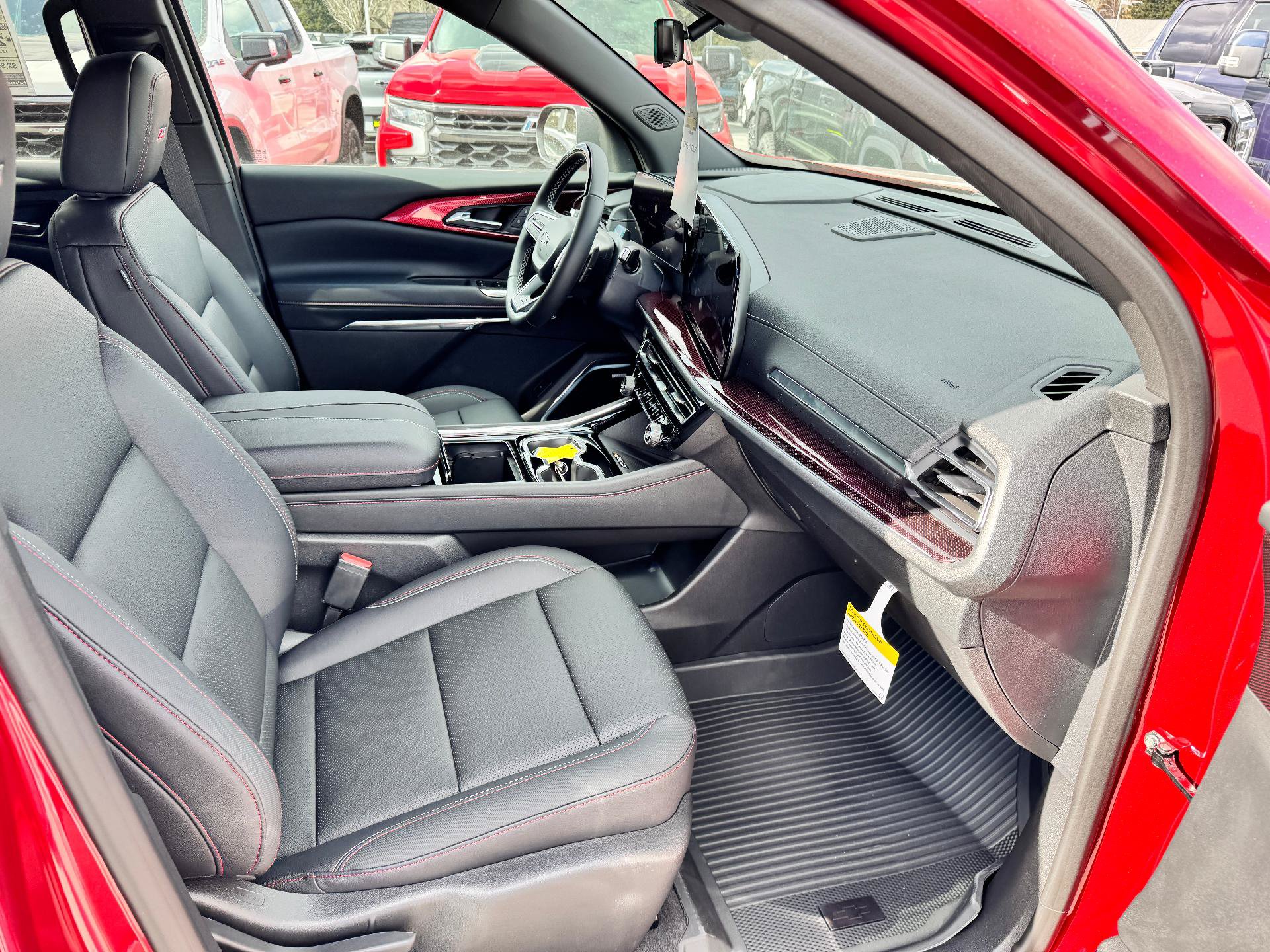 New 2026 Chevrolet Traverse Z71 w/ Enhanced Driving Package AWD/4WD image 20