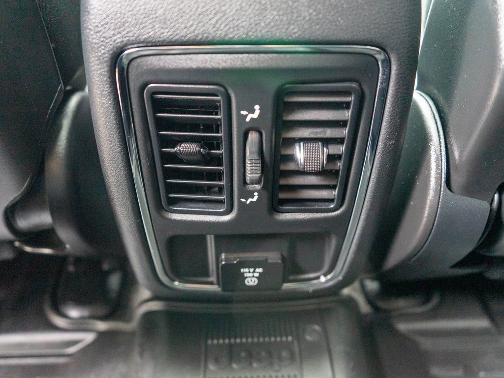 Used 2018 Jeep Grand Cherokee Altitude image 14