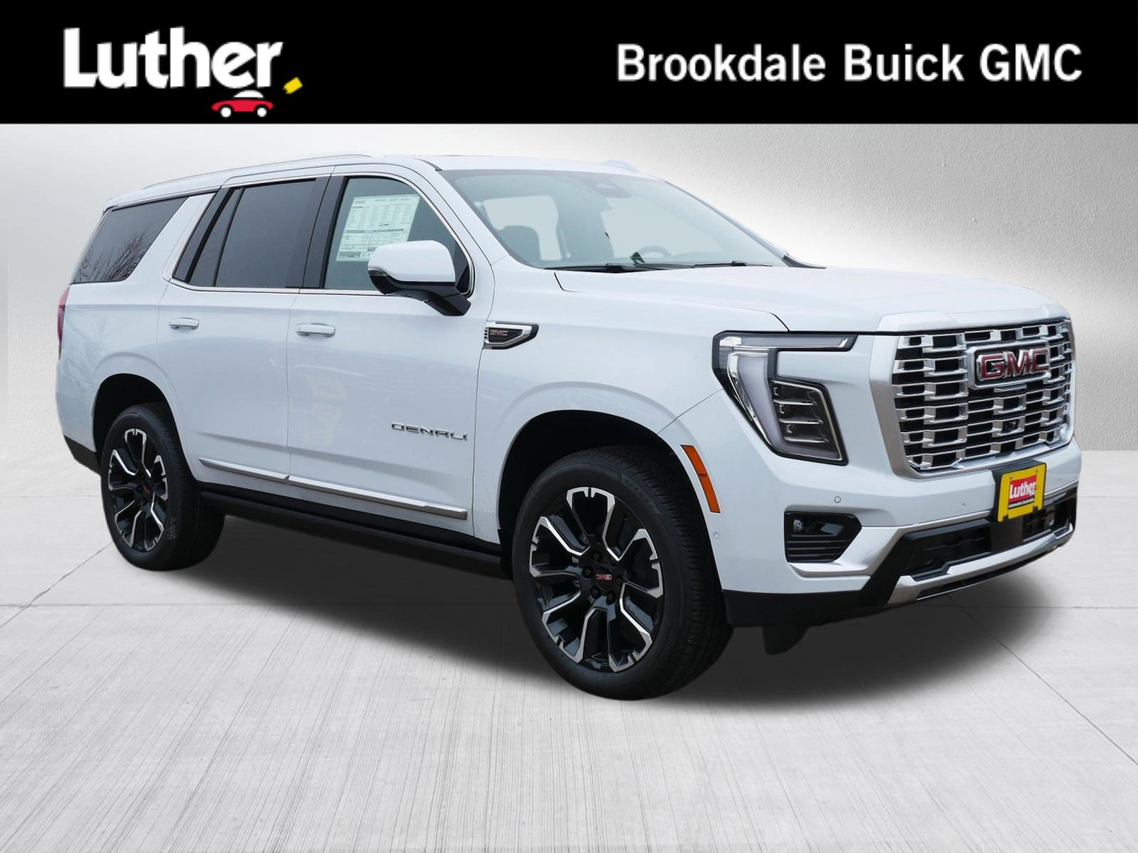 New 2026 GMC Yukon Denali w/ Denali Reserve Package AWD/4WD image 1