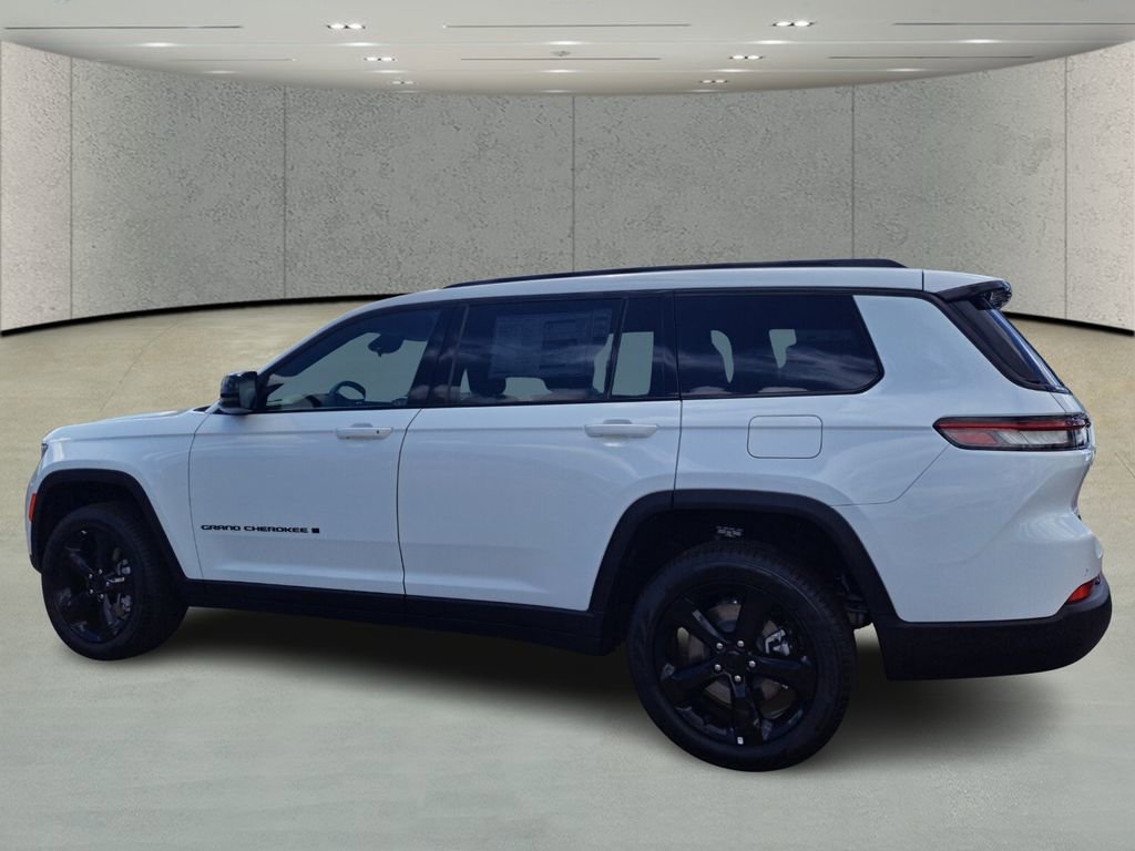New 2025 Jeep Grand Cherokee L Limited w/ Black Appearance Package image 7