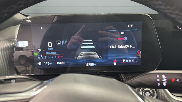 Used 2025 Chevrolet Equinox LT image 48