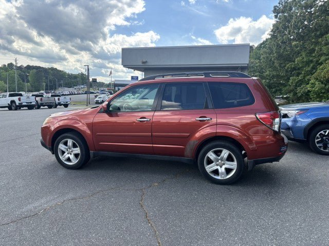 Used 2010 Subaru Forester 2.5X Premium AWD/4WD image 3