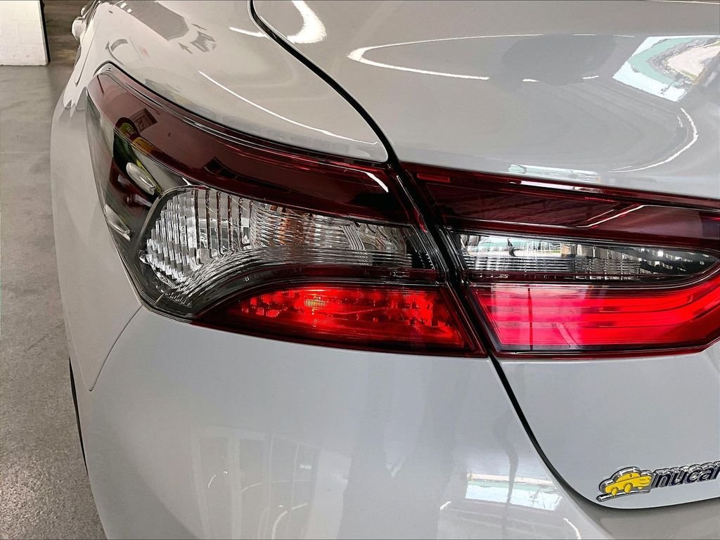 Used 2024 Toyota Camry LE FWD image 31