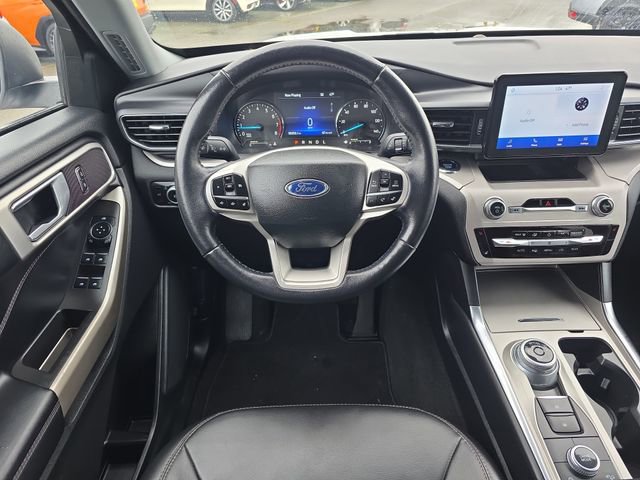 Used 2023 Ford Explorer XLT w/ Equipment Group 202A image 21