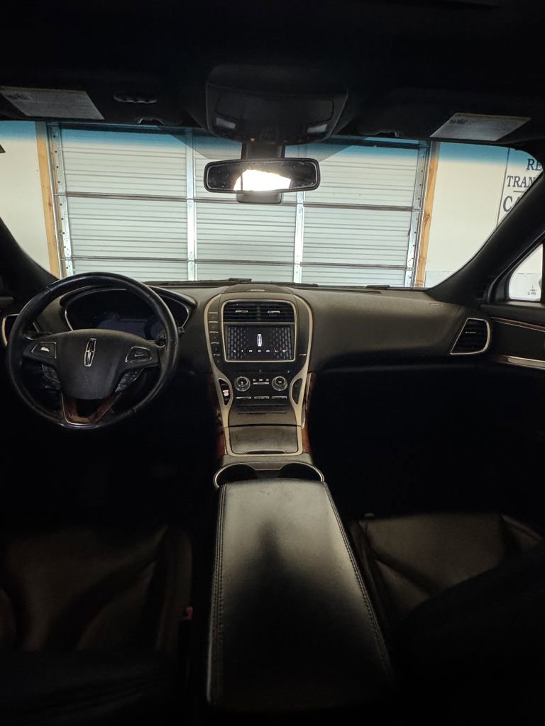 Used 2017 Lincoln MKX Select w/ Select Plus Package image 5
