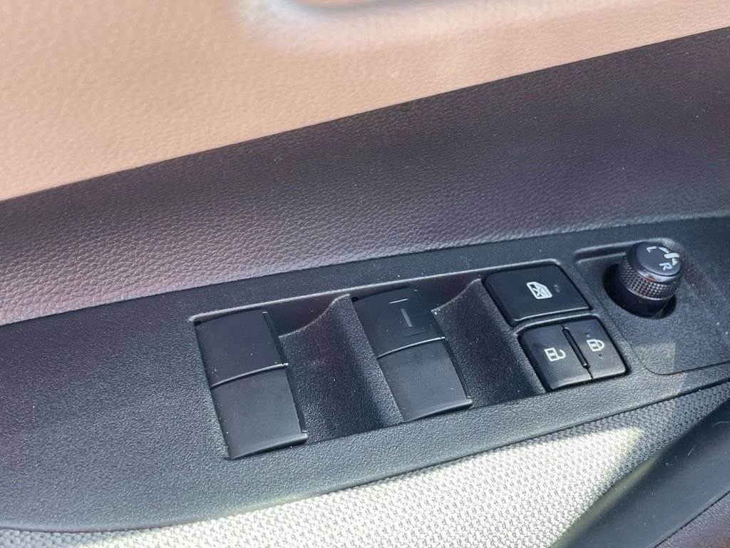 Used 2026 Toyota Corolla LE FWD image 12