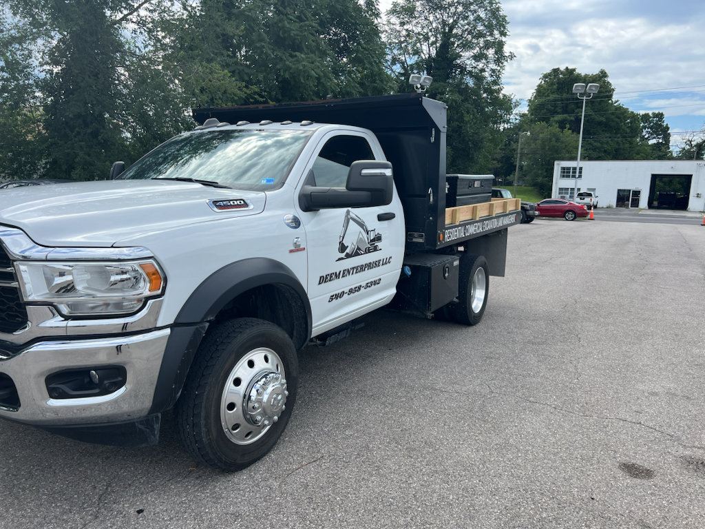 Used 2023 RAM 4500 Tradesman AWD/4WD image 2