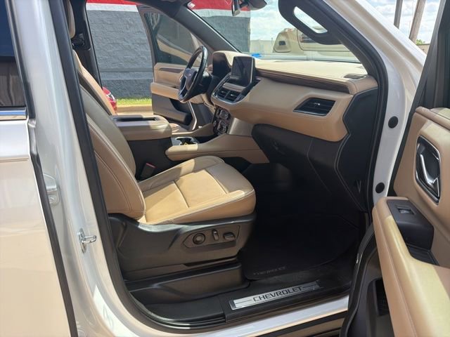 Used 2021 Chevrolet Suburban Premier RWD image 20