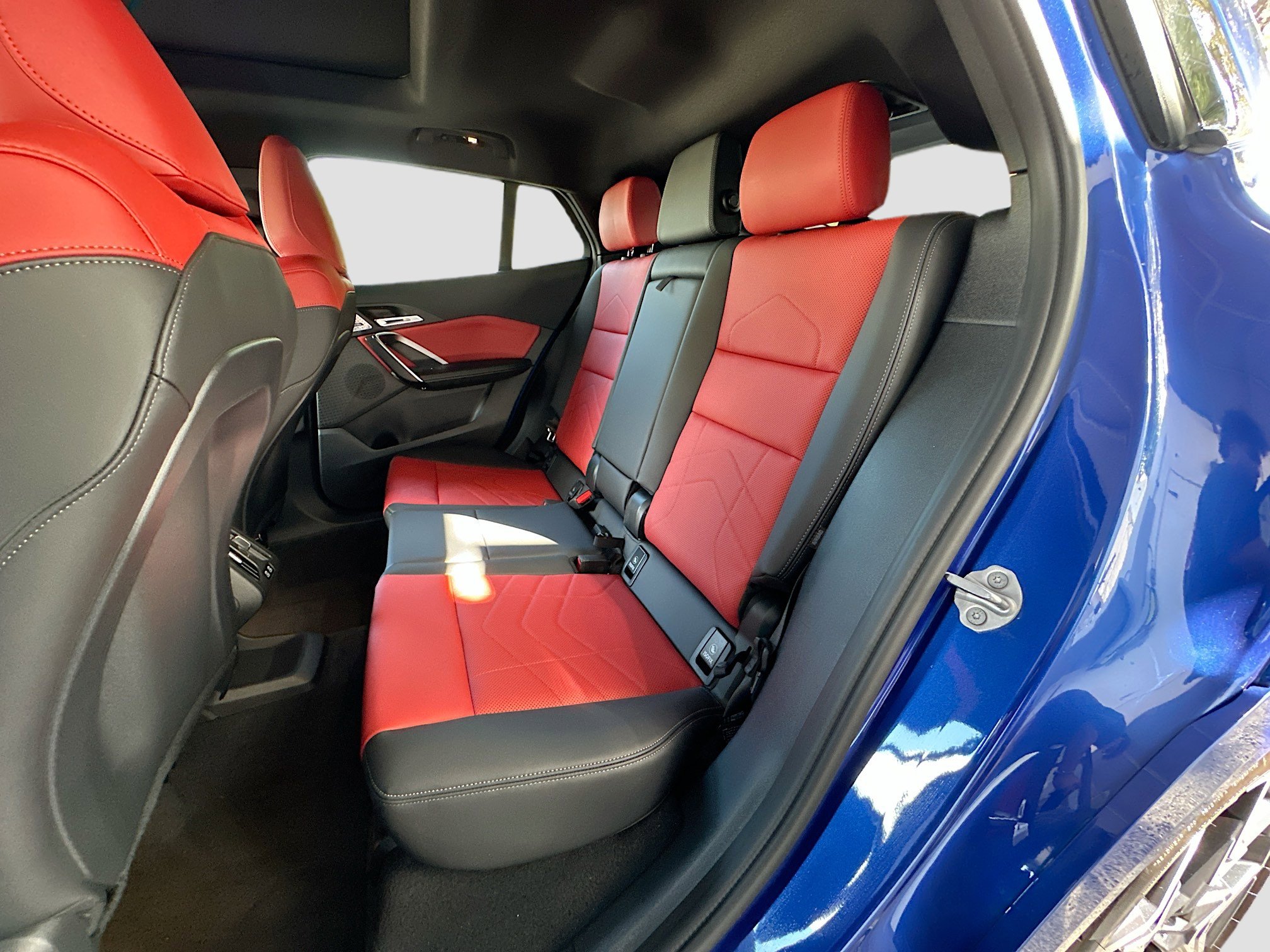 Certified 2025 BMW X2 M35i w/ Premium Package image 25