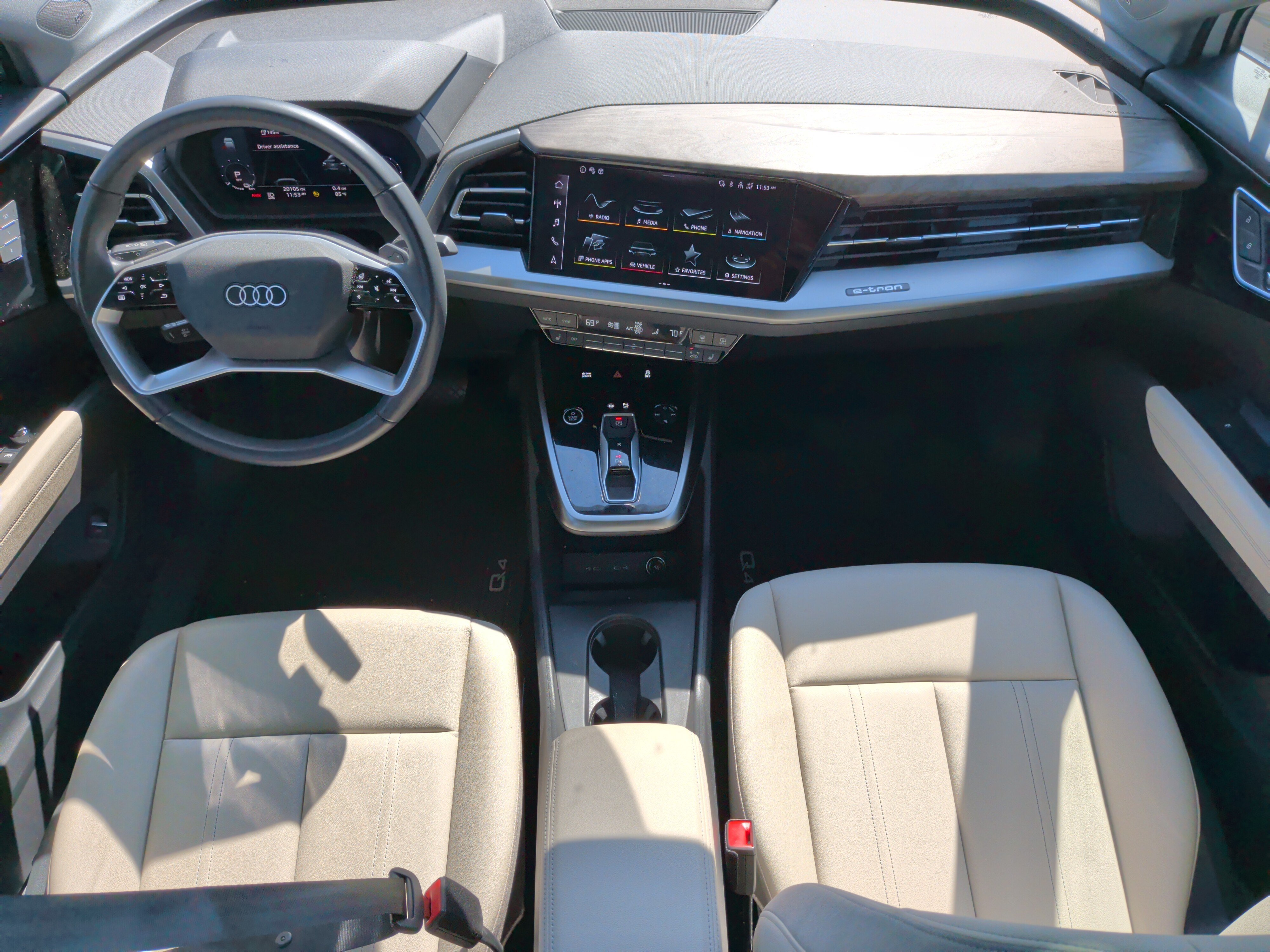 Certified 2023 Audi Q4 e-tron Premium Plus w/ Premium Plus AWD/4WD image 29