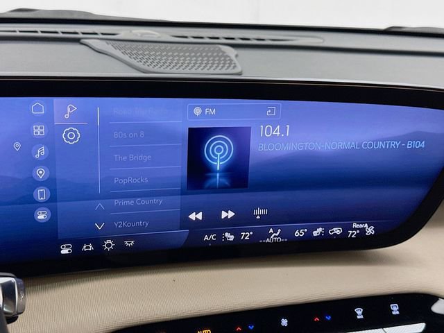 Used 2025 Buick Enclave Preferred image 18