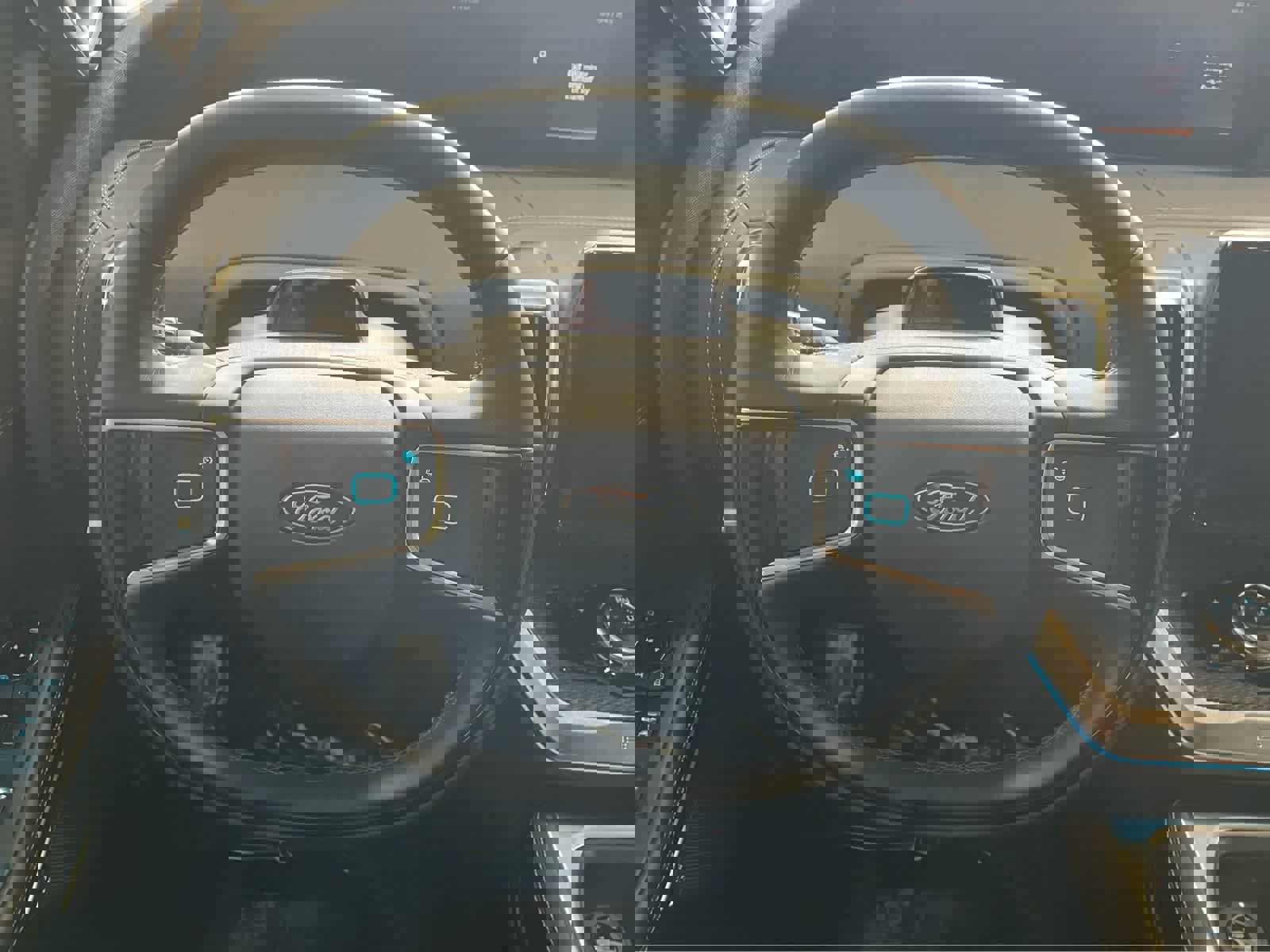 Used 2025 Ford Expedition Platinum w/ Stealth Performance Package AWD/4WD image 10