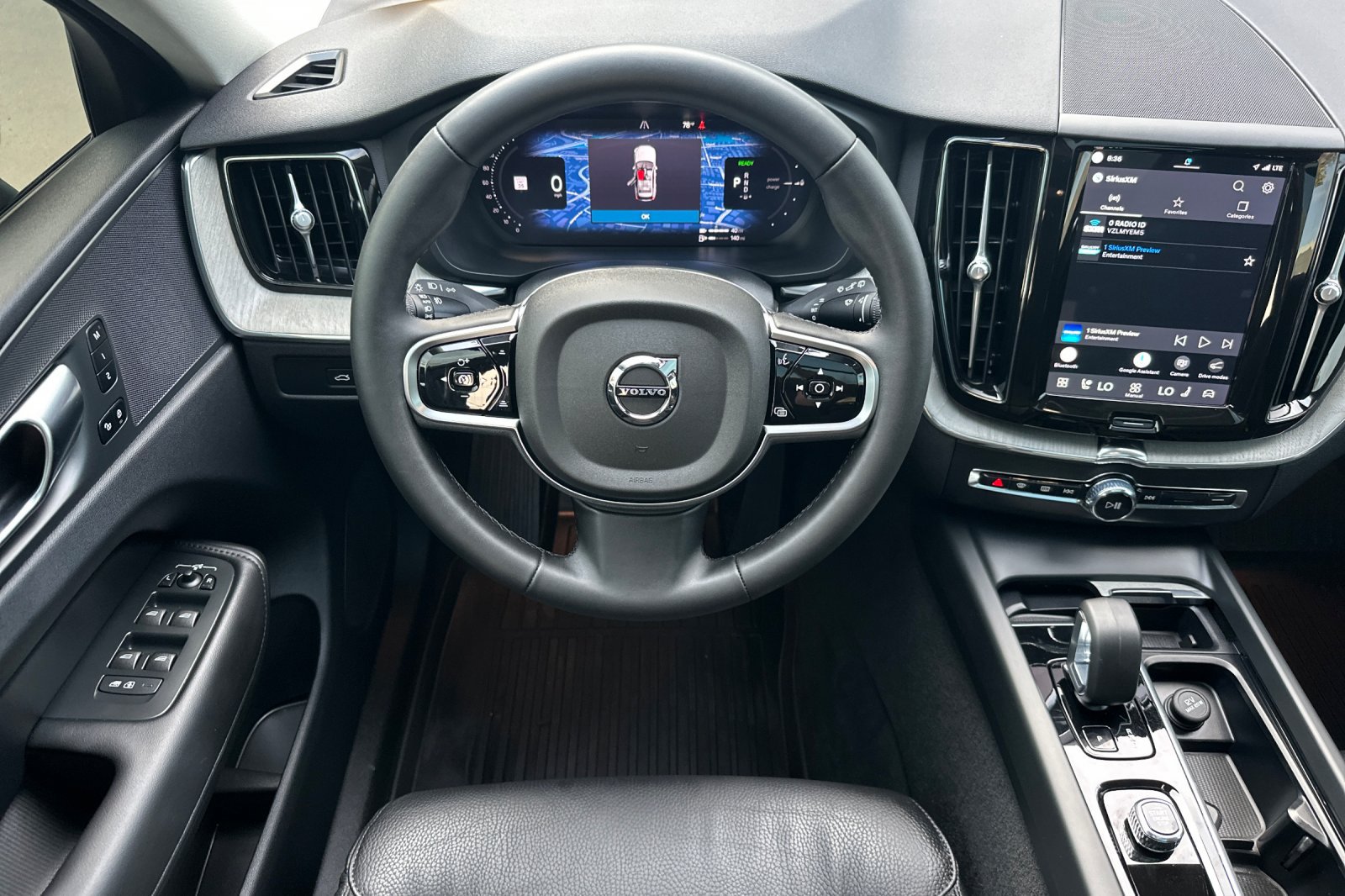 Certified 2025 Volvo XC60 T8 Plus w/ Protection Package Premier AWD/4WD image 17