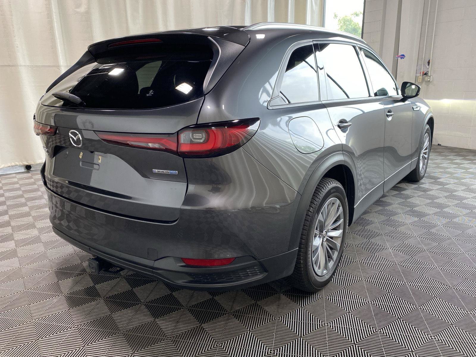 Certified 2024 MAZDA CX-90 Plug-In Hybrid w/ Preferred AWD/4WD image 7