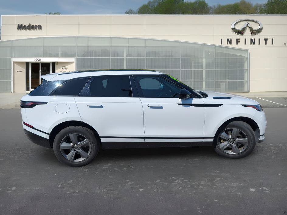 Used 2025 Land Rover Range Rover Velar Dynamic SE AWD/4WD image 3