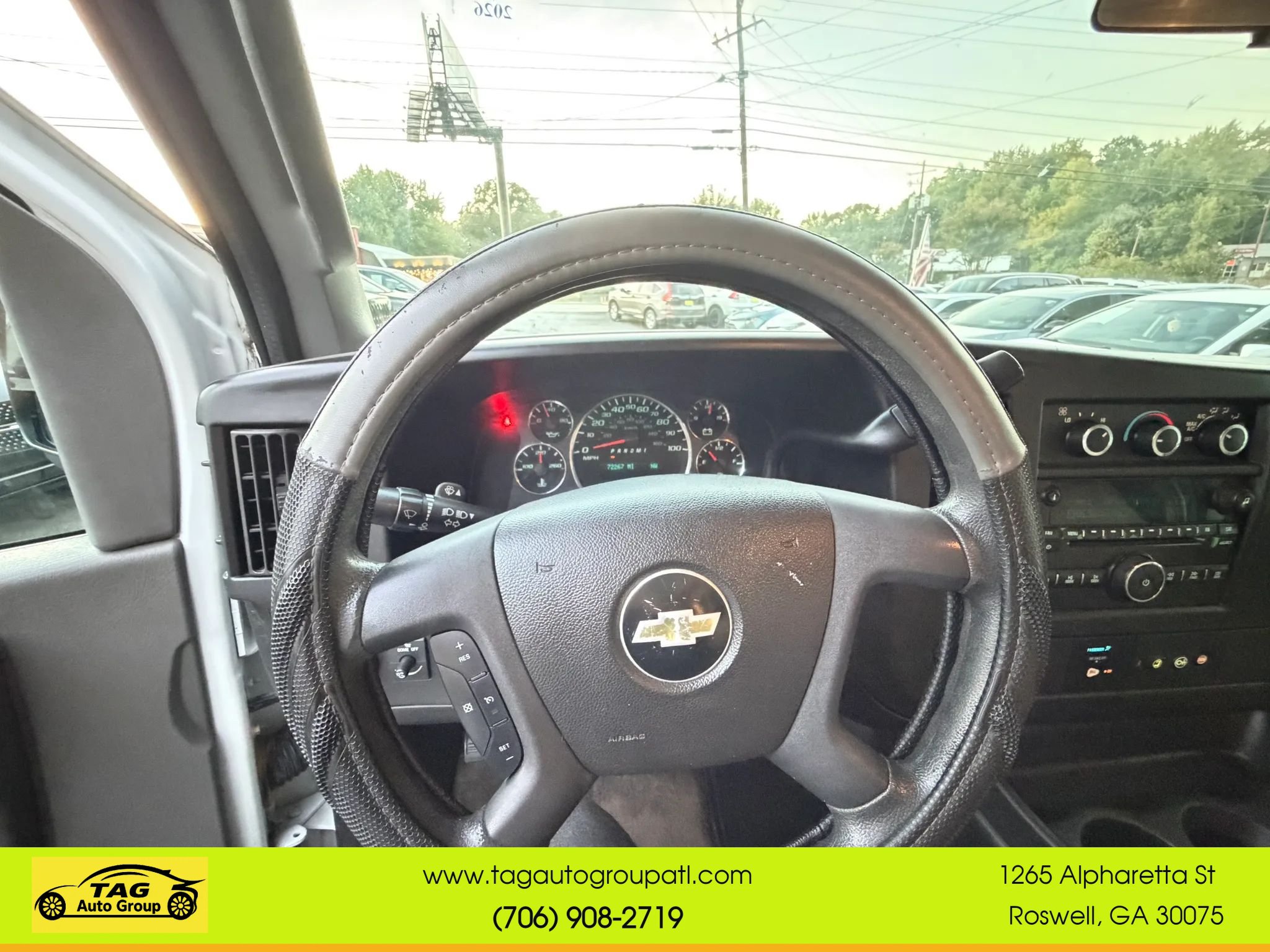 Used 2017 Chevrolet Express 3500 LT w/ LT Preferred Equipment Group RWD image 18