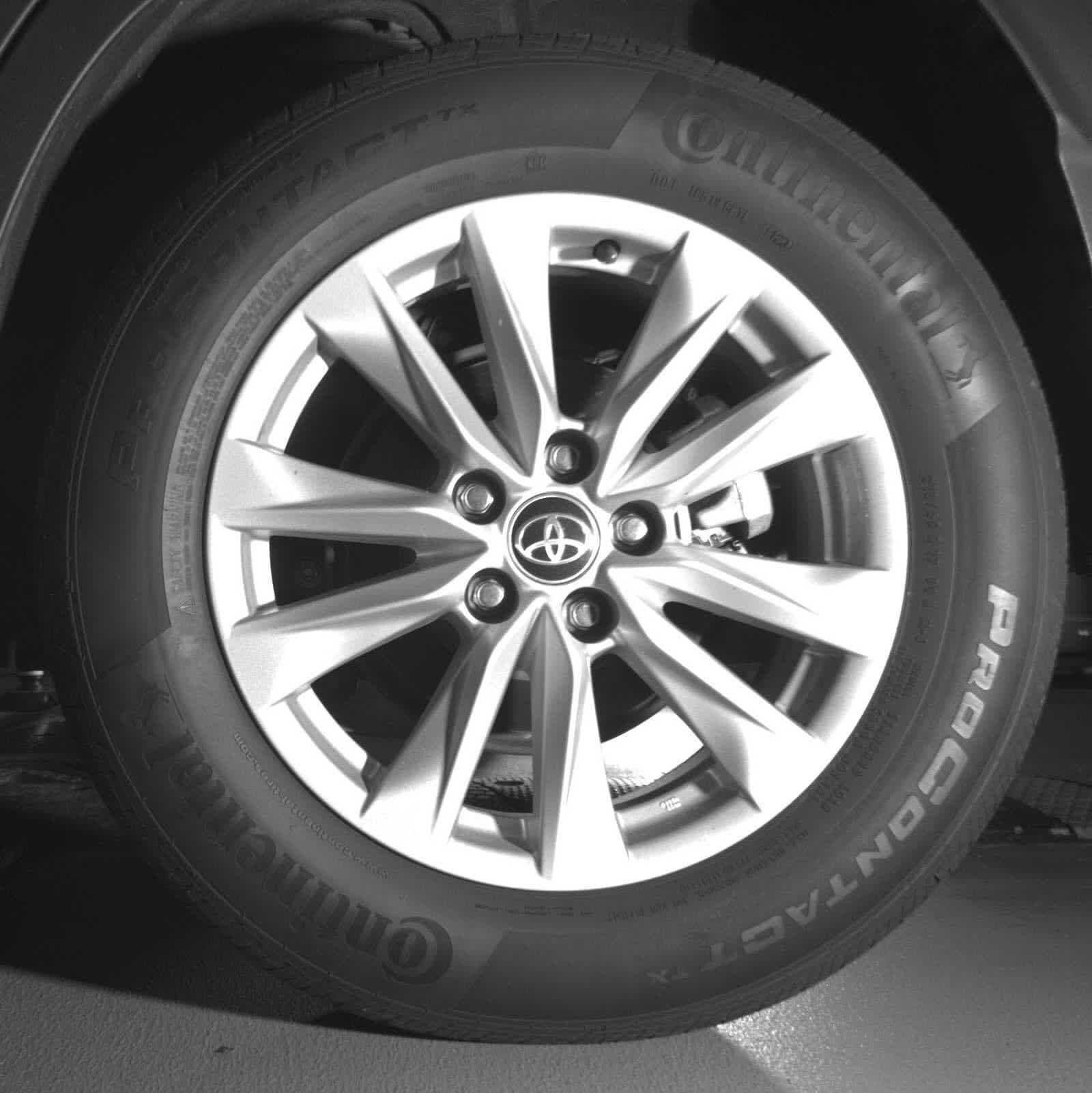 Used 2023 Toyota Corolla Cross LE w/ Moonroof Package image 12