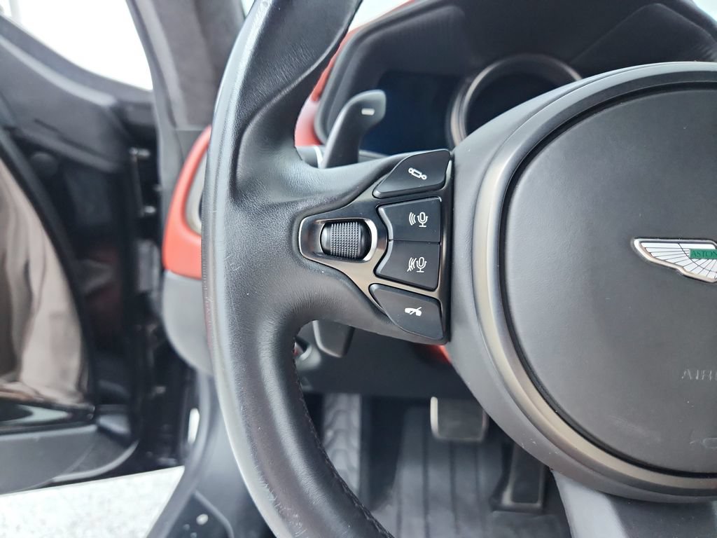 Used 2018 Aston Martin DB11 Coupe RWD image 27