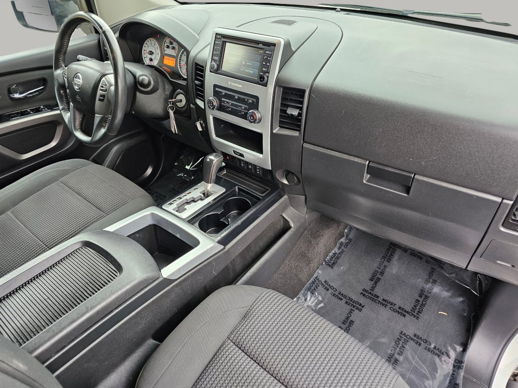 Used 2015 Nissan Titan PRO-4X image 27
