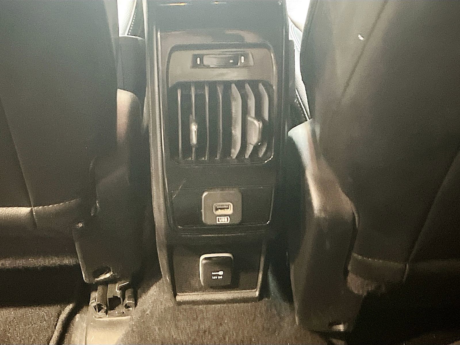 Used 2024 Jeep Compass Latitude w/ Altitude Special Edition image 23