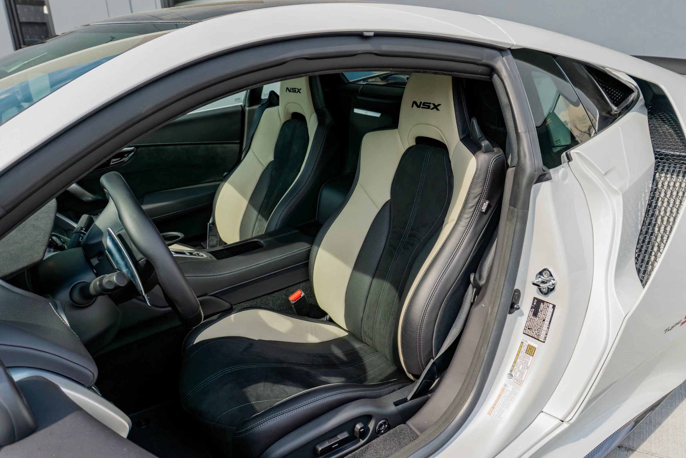 Used 2022 Acura NSX Type S AWD/4WD image 11