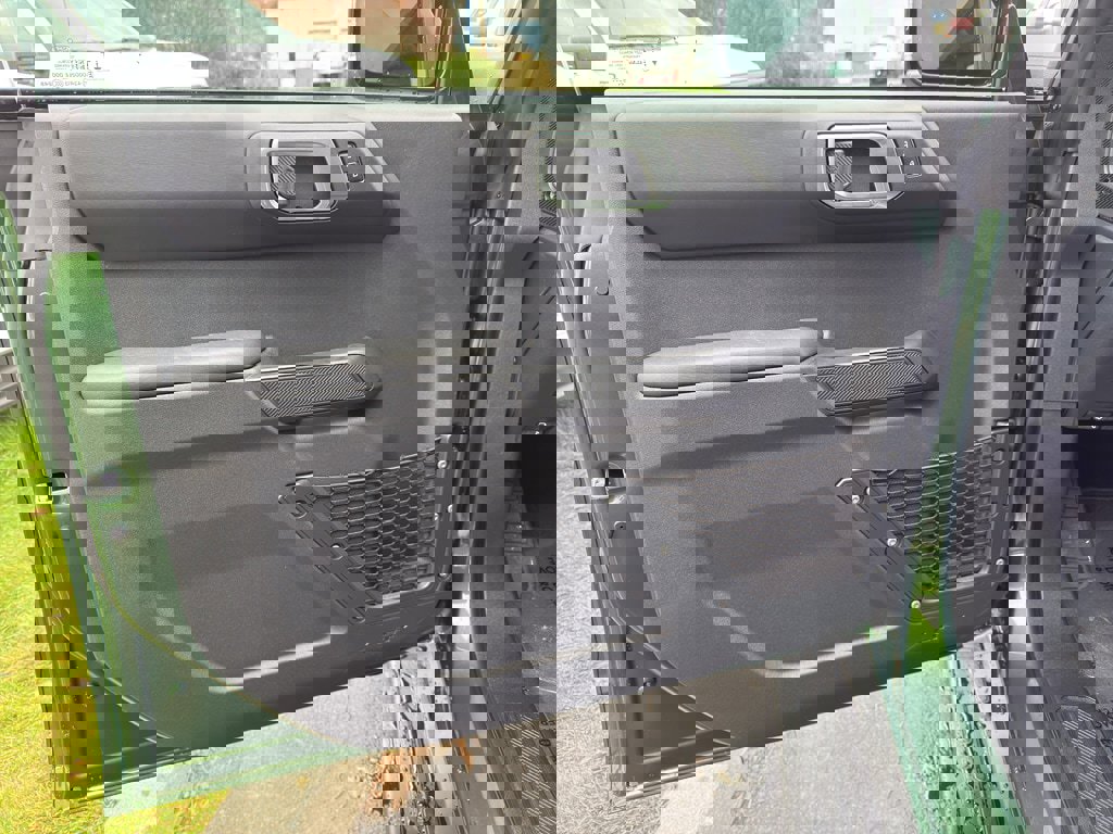 New 2025 Ford Bronco Outer Banks image 14