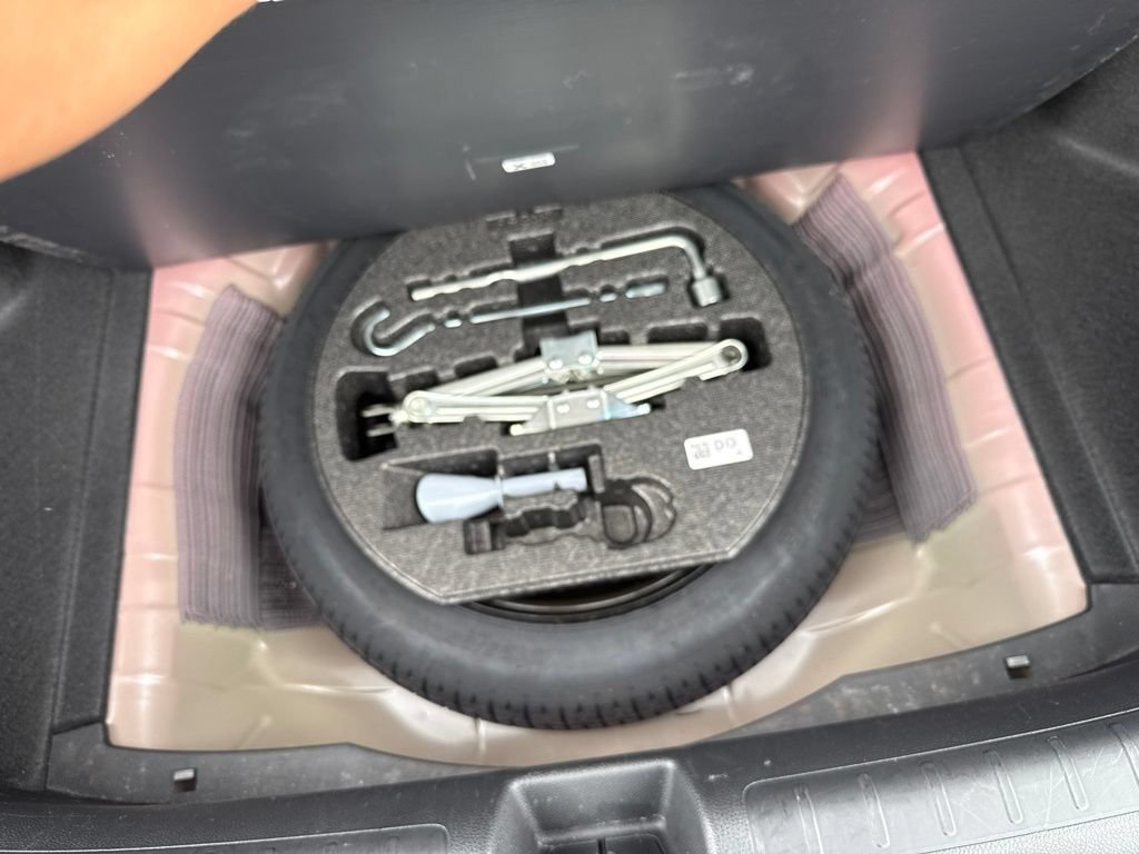 Used 2023 Honda Civic Touring image 39