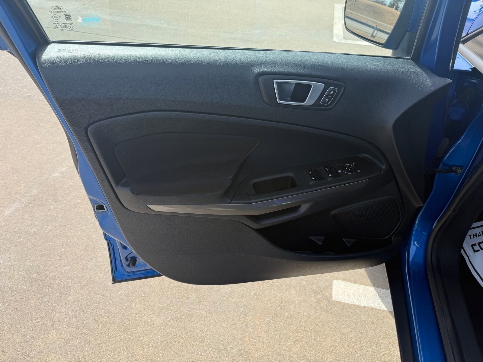 Used 2019 Ford EcoSport SE w/ SE Convenience Package image 5